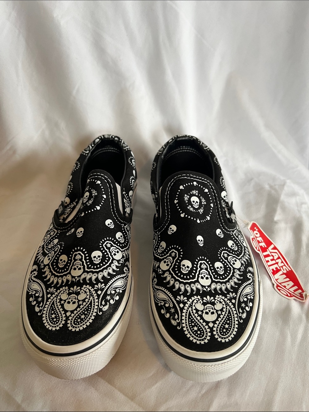 Vans Black & White Bandana Skull Slip-Ons New With Tags and No Original Box Nice